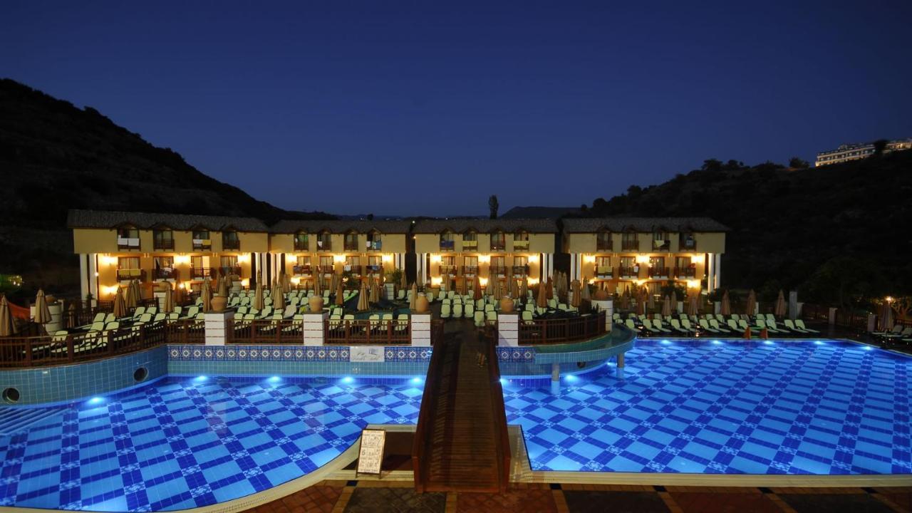 Noxinn Club Hotel Konaklı エクステリア 写真