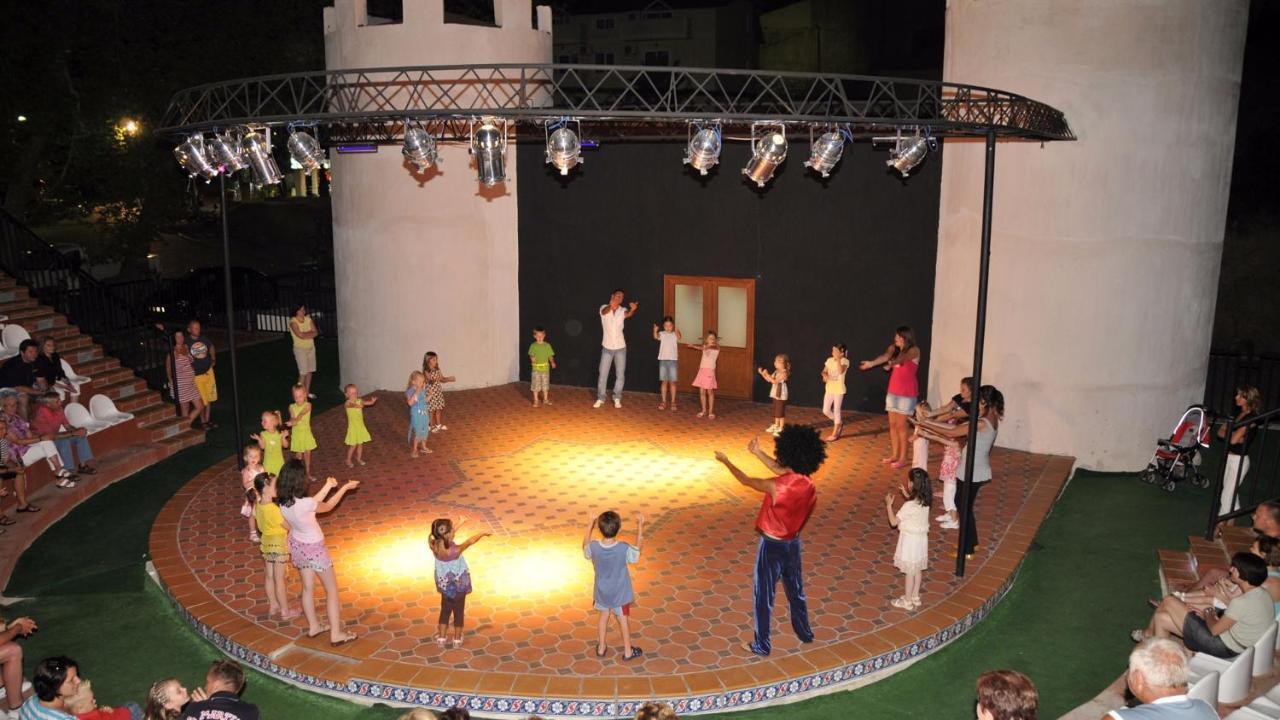 Noxinn Club Hotel Konaklı エクステリア 写真